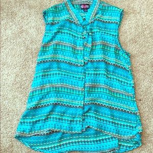 XL- Sheer sleeveless blouse